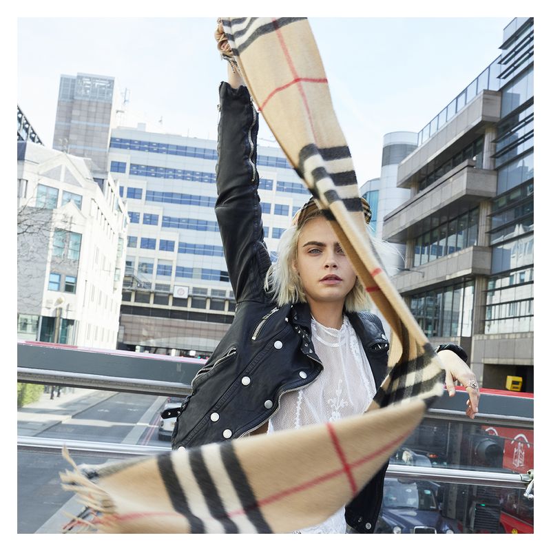 Burberry Her - Jasmine Parfums- [ean]