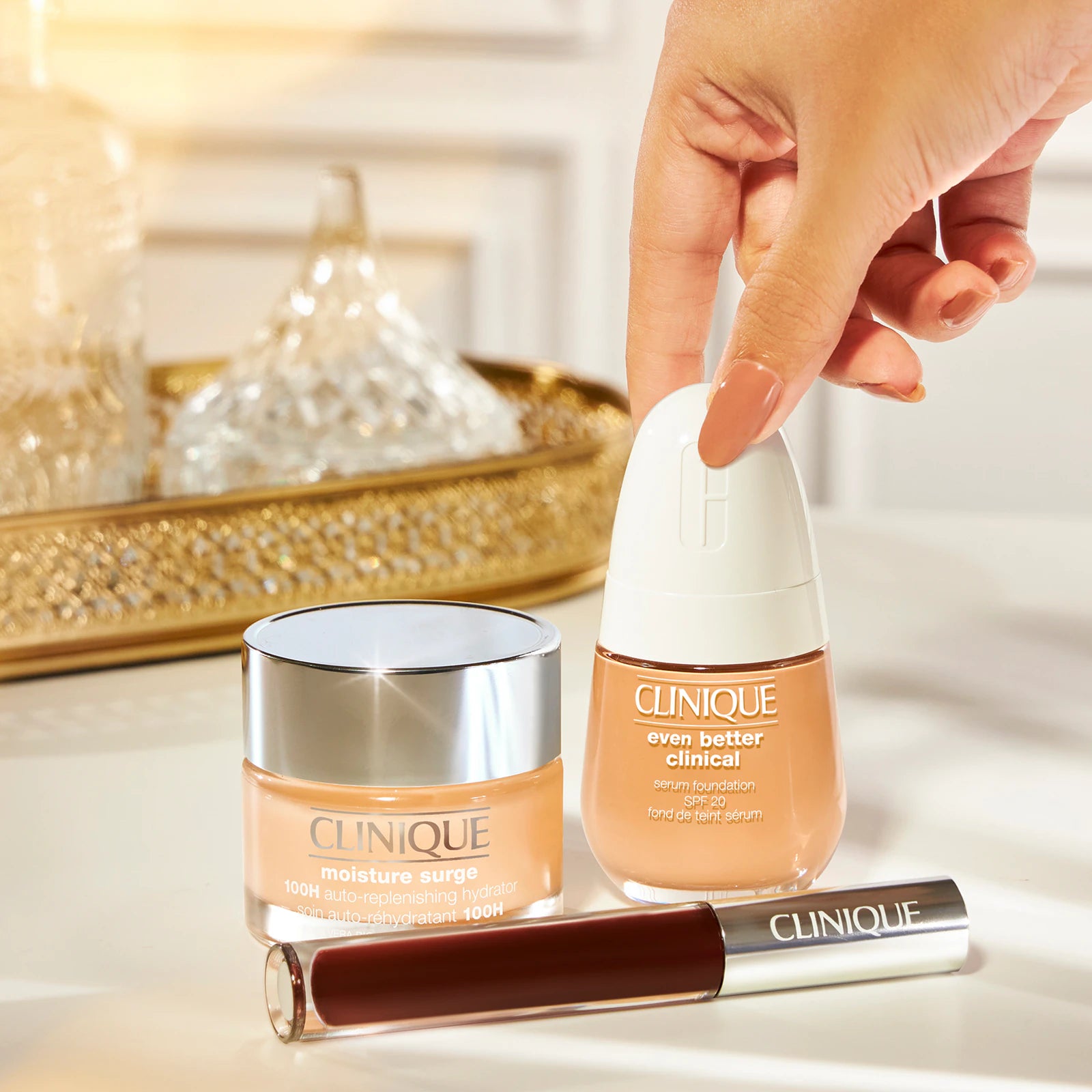 Clinique Even Better Clinical Serum Foundation SPF 20 - Jasmine Parfums- [ean]